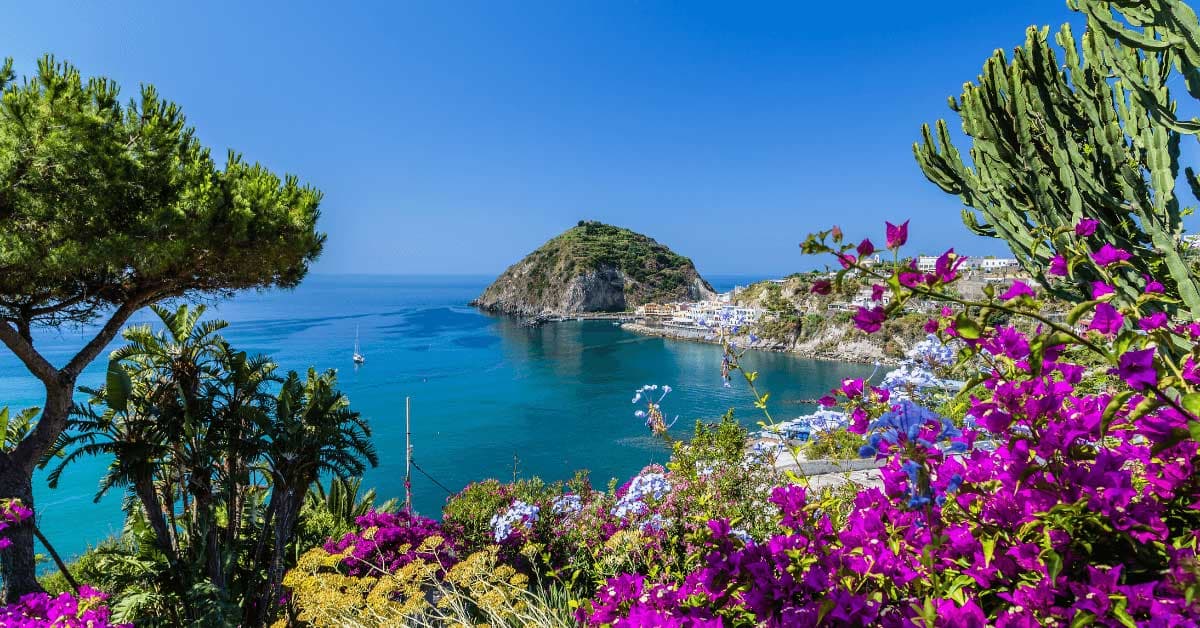 Le 5 spiagge più belle dell'isola di Ischia