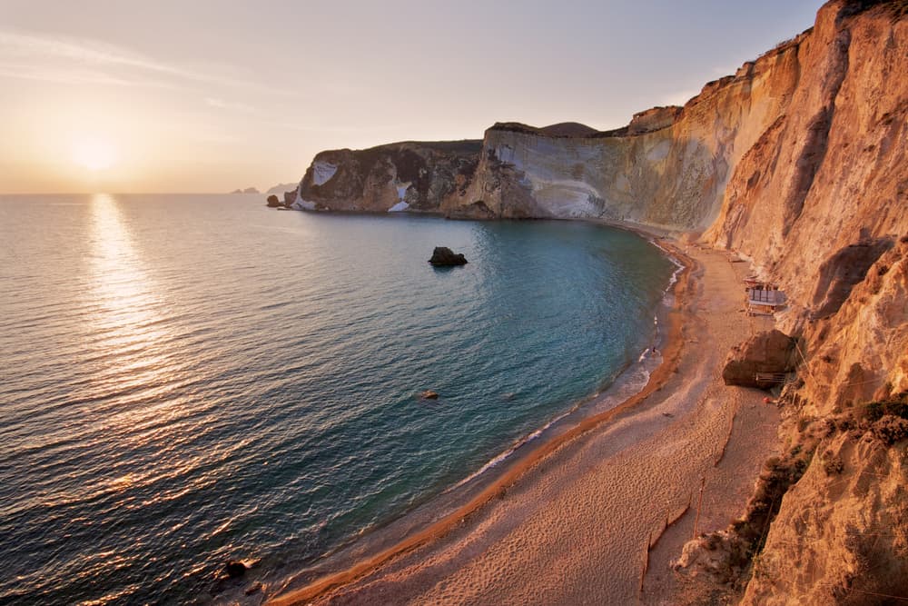 Chiaia di Luna Ponza 2026: Guida Completa all'Icona dell'Isola