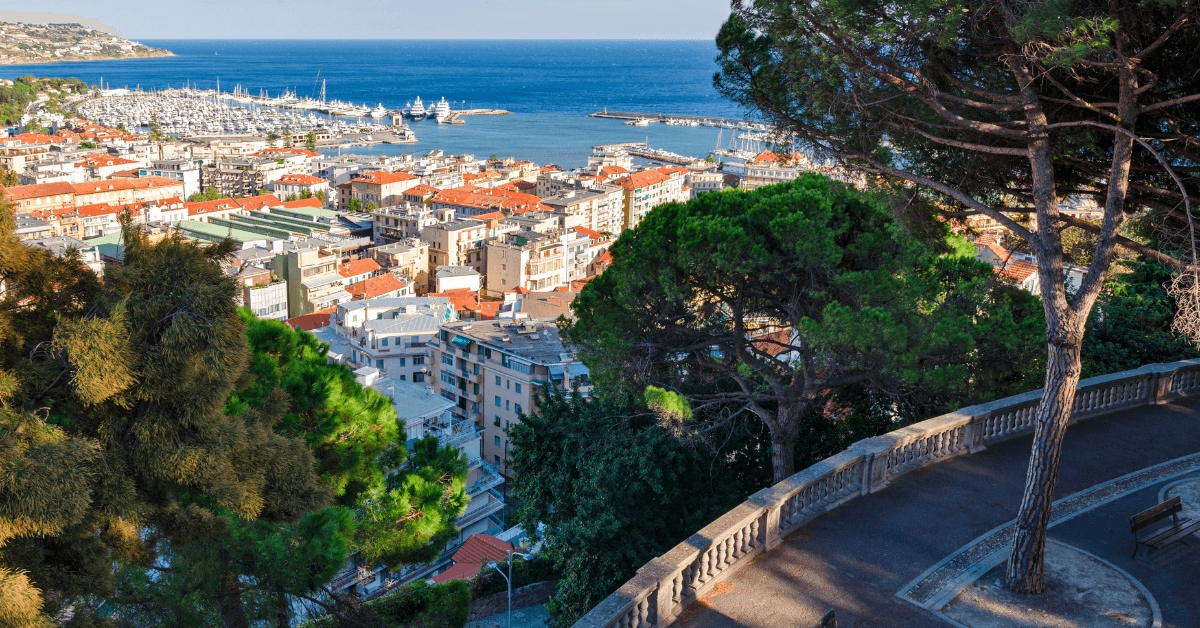 Liguria in moto: i 5 itinerari imperdibili per il 2024