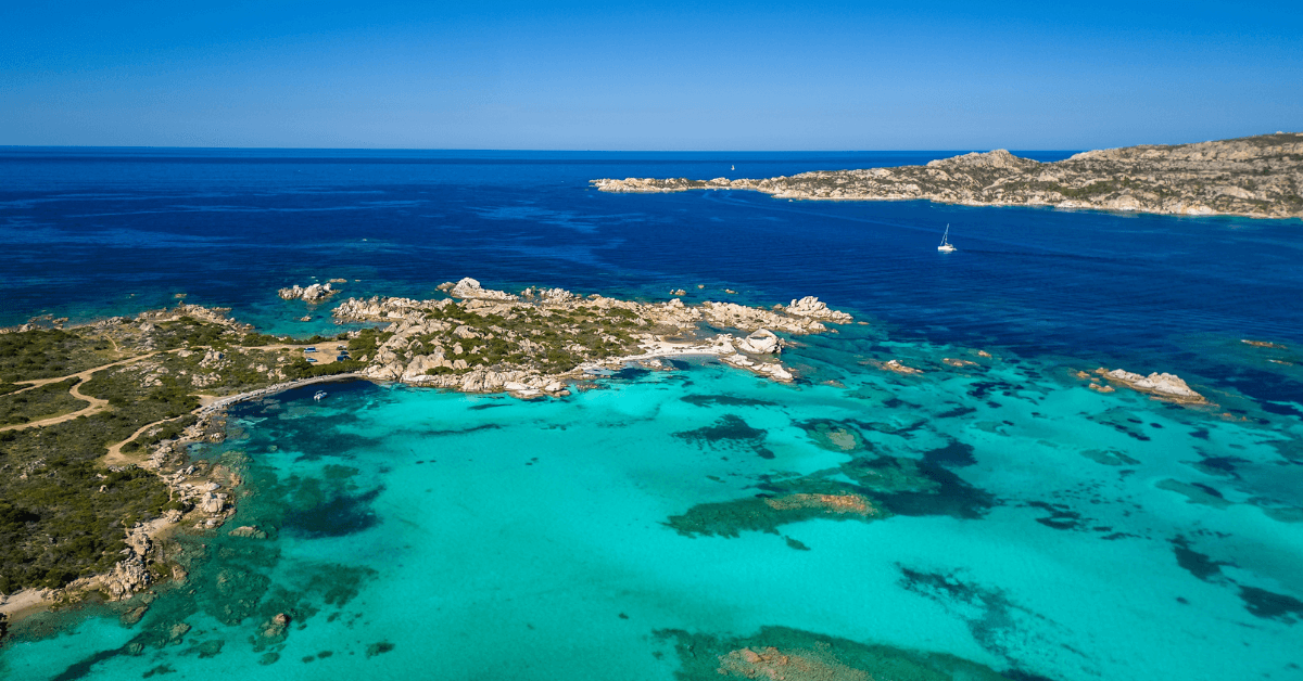 La Maddalena: Cosa Vedere e Fare nel 2026 - spiagge.it