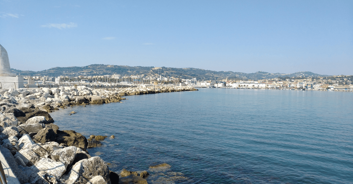 Cosa vedere nella Riviera delle Palme: 10 posti da non perdere per l’estate 2024