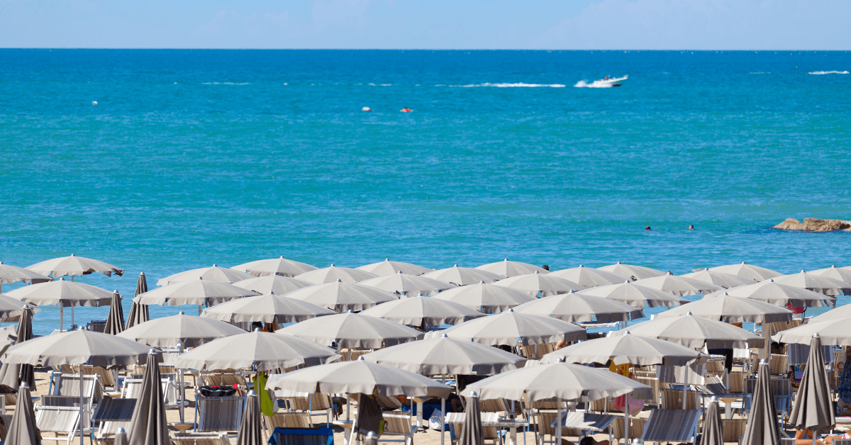 Esposto di "Mare Libero" contro la proroga delle concessioni balneari a Rimini