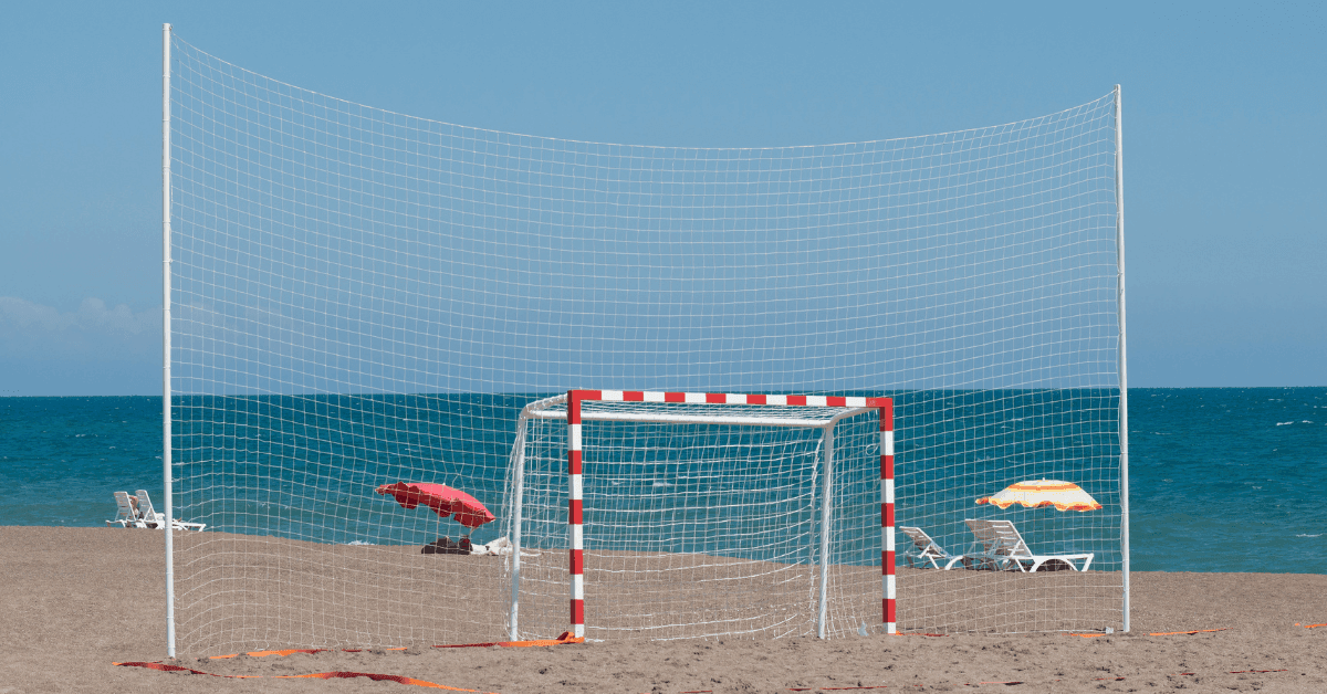 Beach soccer in Calabria: le spiagge da non perdere per gli appassionati del gioco