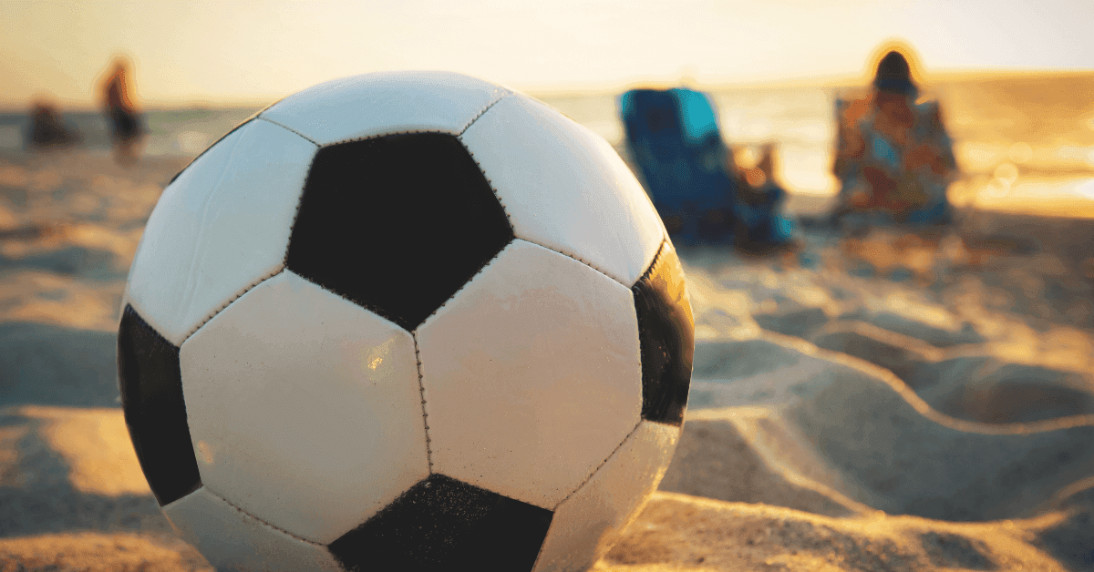 Beach soccer in Marche: le spiagge da non perdere per gli appassionati del gioco