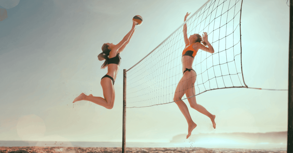 Le spiagge delle Marche perfette per il beach volley: scopri dove giocare