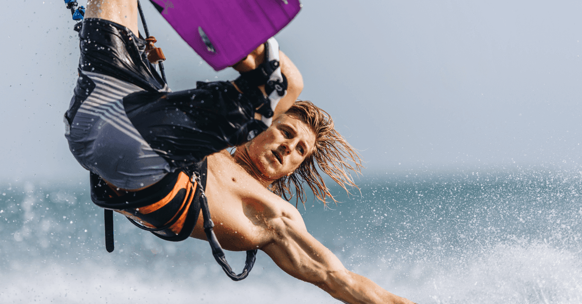 Le 9 migliori spiagge dove fare kitesurf in Italia