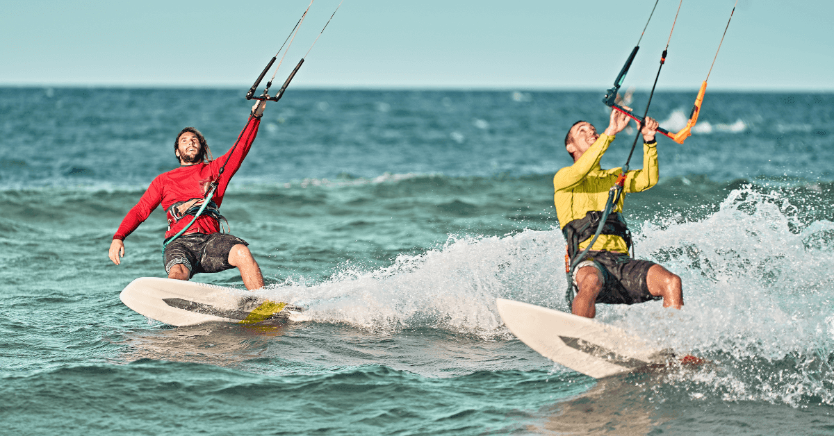 Kitesurf in Sicilia: le spiagge migliori per vivere l’emozione del volo sull’acqua
